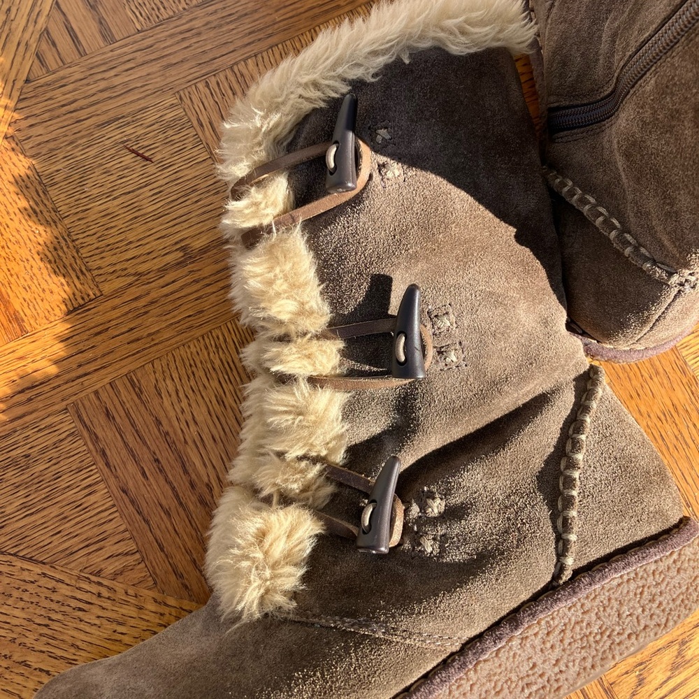 Women’s Earth Spirit suede outdoor boots. Size 7 - Picture 6 of 6
